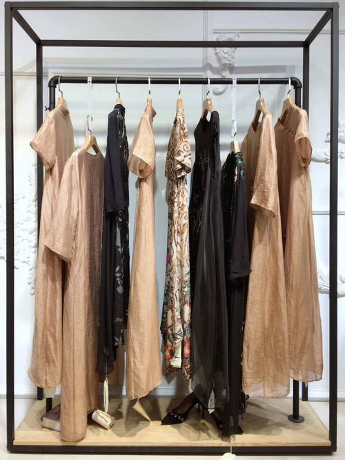 貓仙森時(shí)尚女裝 2014秋裝新款，專營(yíng)中老年女裝批發(fā)與天天特價(jià)